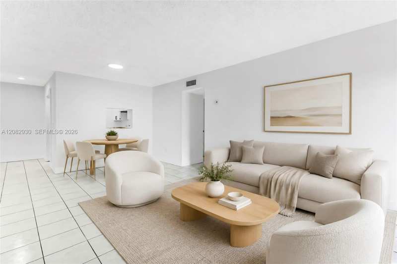 6825 W Flagler St # 202, Miami FL 33144