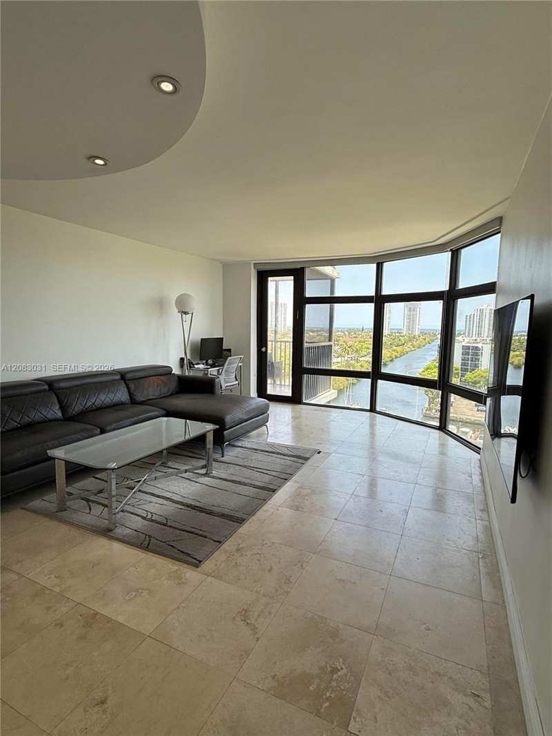 3375 N Country Club Dr # 1004, Aventura FL 33180
