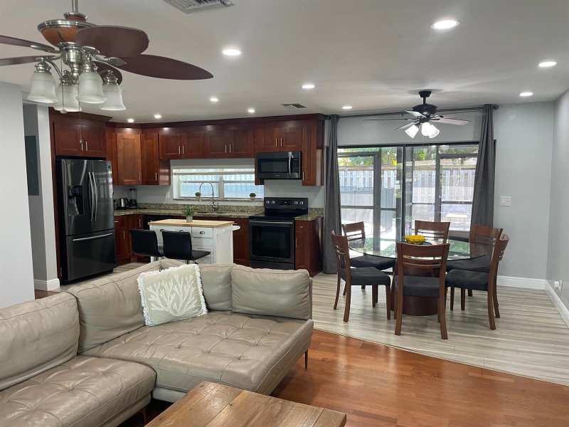 2620 NE 19TH Street, Pompano Beach FL 33062