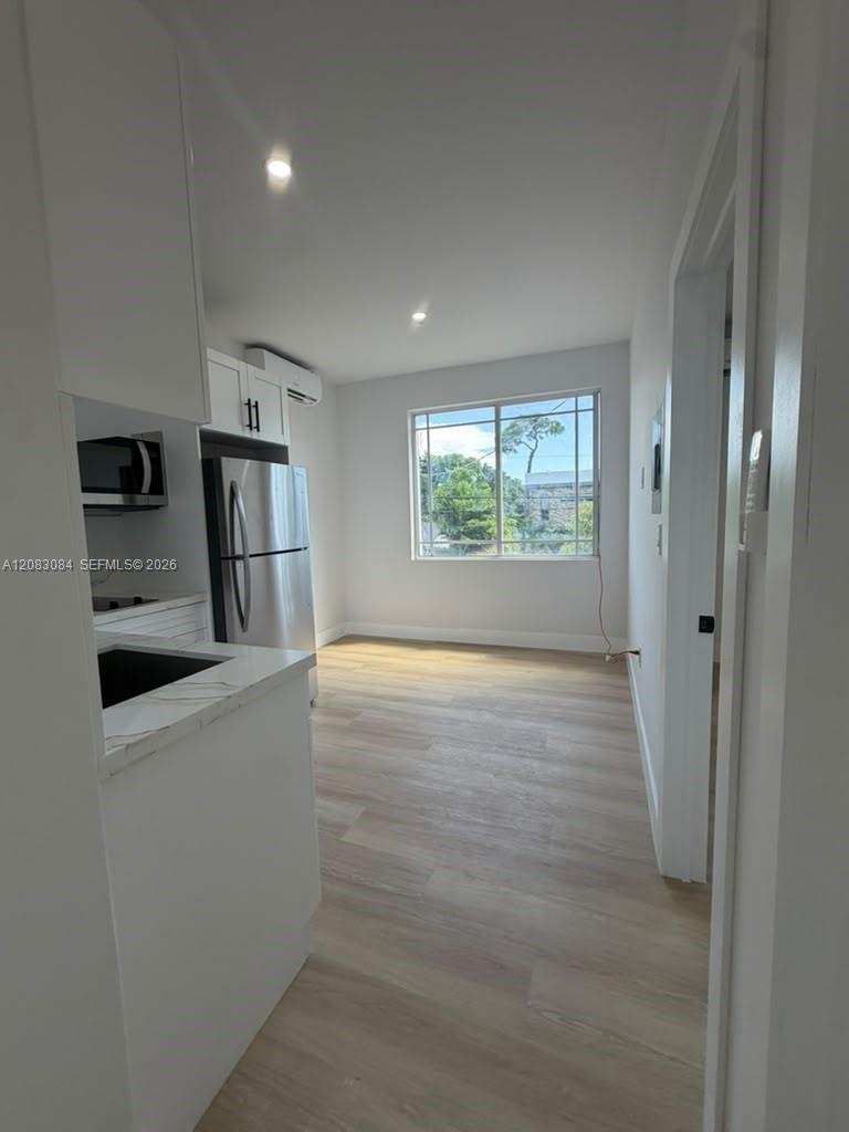 2425 SW 6th St # 9, Miami FL 33135