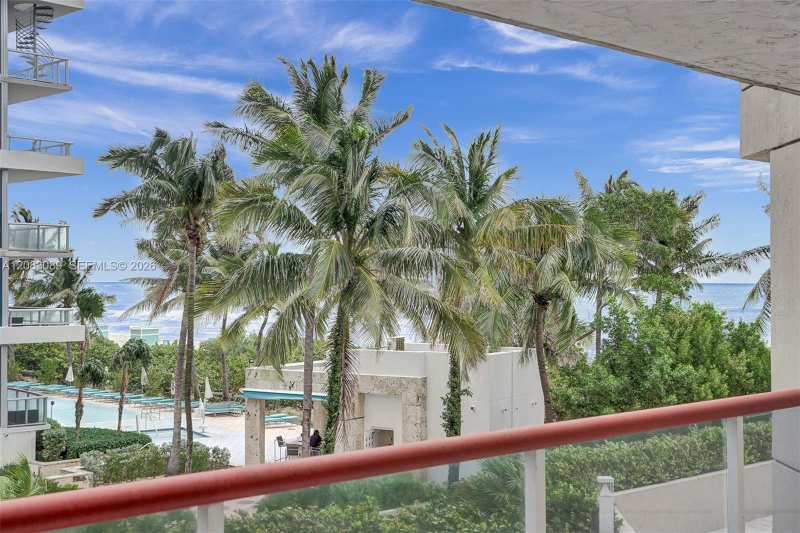 6767 Collins Ave # 307, Miami Beach FL 33141