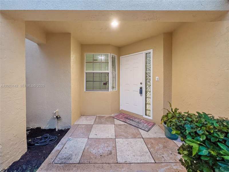 3215 N 36th Ave, Hollywood FL 33021