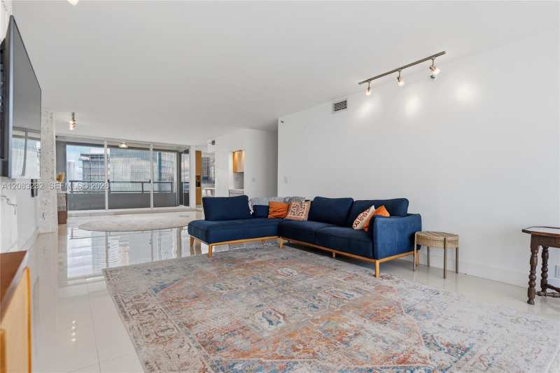 1541 Brickell Ave # B3403, Miami FL 33129