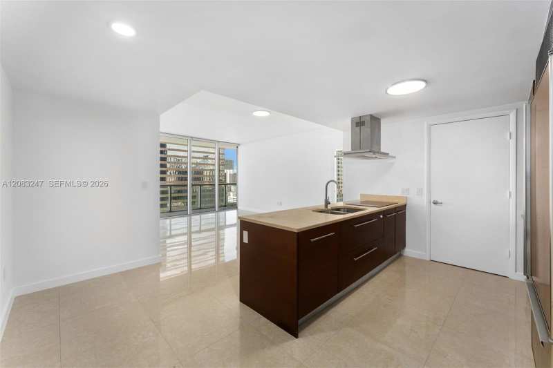 495 Brickell Ave # 1811, Miami FL 33131