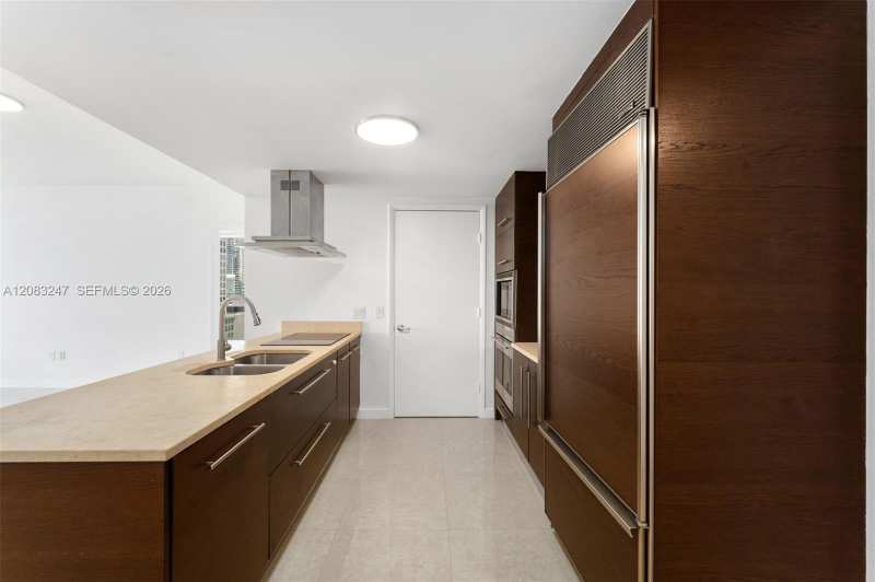 495 Brickell Ave # 1811, Miami FL 33131
