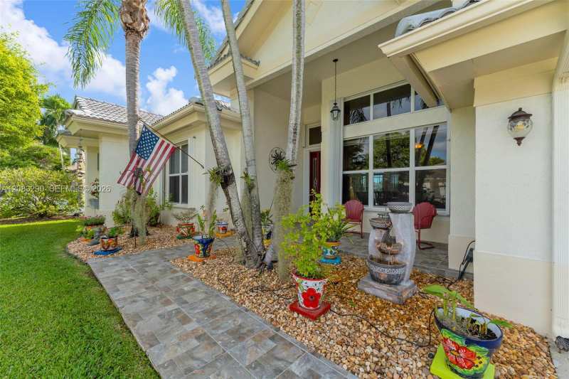 2825 Fairways Dr, Homestead FL 33035