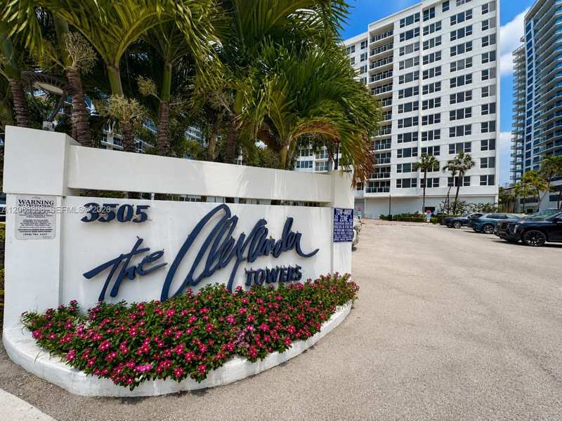3505 S Ocean Dr # 402, Hollywood FL 33019