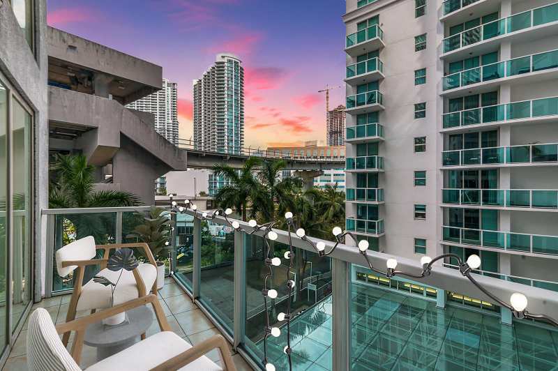 41 SE 5th Street # 417, Miami FL 33131