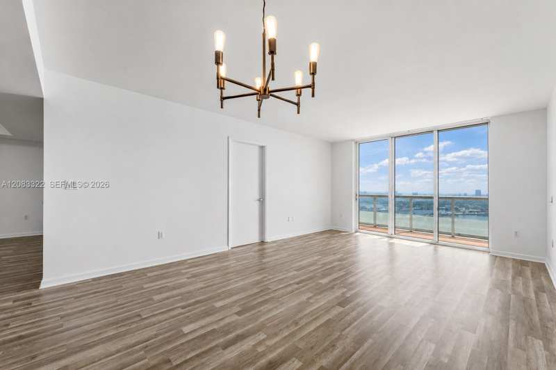 50 Biscayne Blvd # 4704, Miami FL 33132