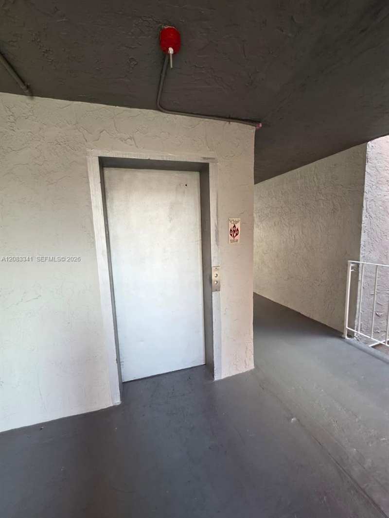 1750 W 46th St # 207, Hialeah FL 33012