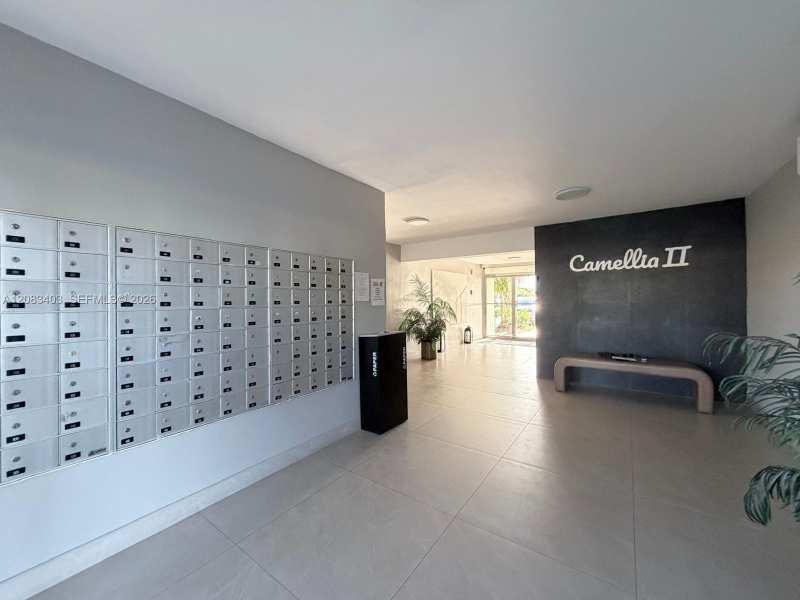 1780 NE 191st St # 2, Miami FL 33179