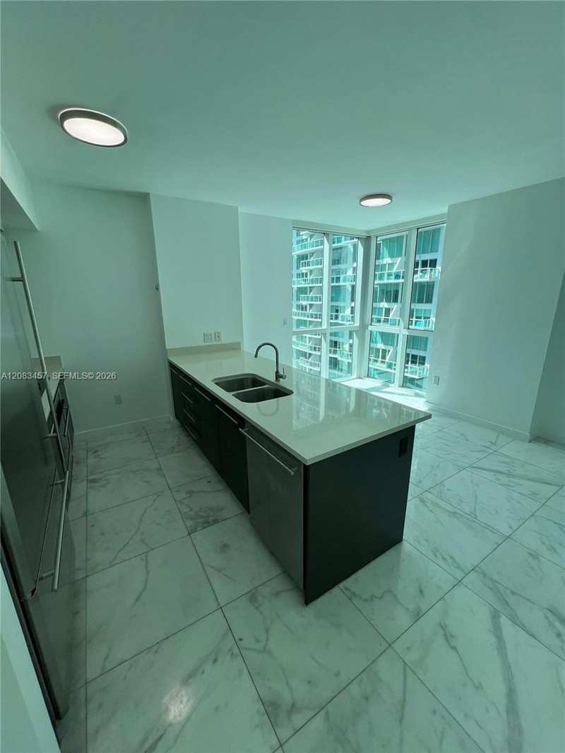 55 SE 6th St # 2101, Miami FL 33131