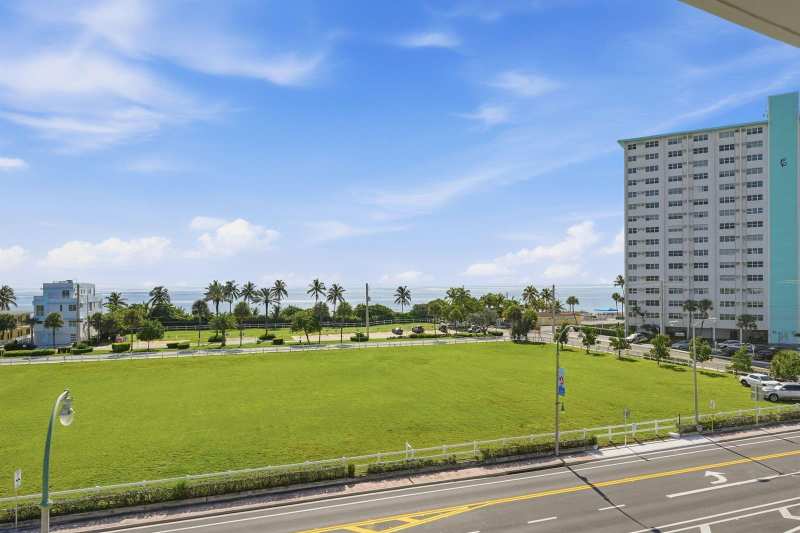 4117 Bougainvilla Drive # 507, Lauderdale By The Sea FL 33308