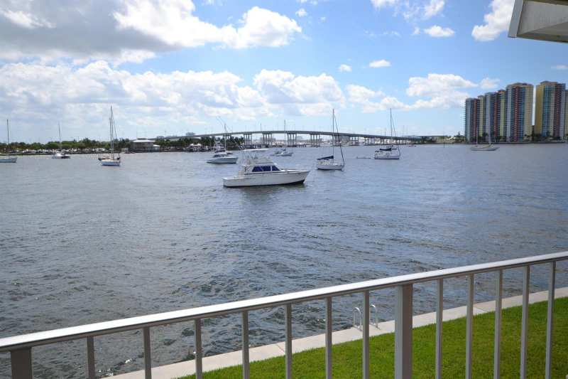 1051 SUGAR SANDS Boulevard # 257, Singer Island FL 33404