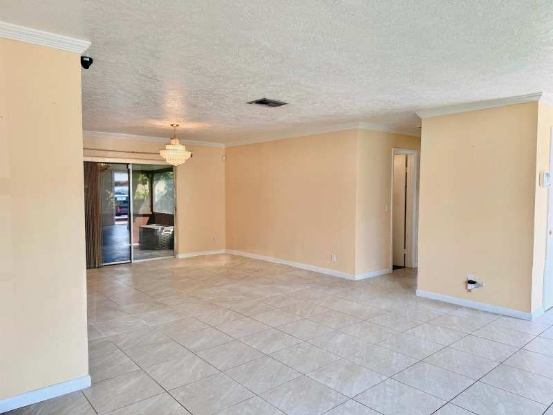 650 SW 28TH Way, Fort Lauderdale FL 33312