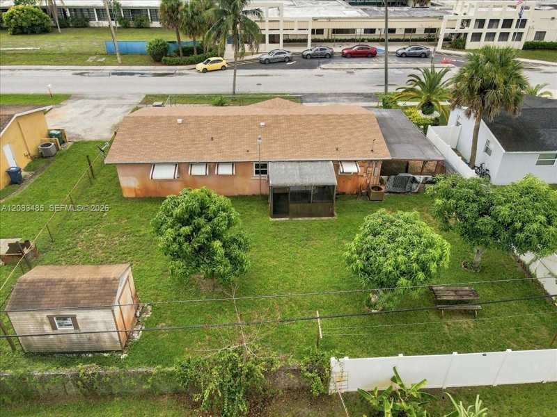 3611 NW 5th Pl, Lauderhill FL 33311