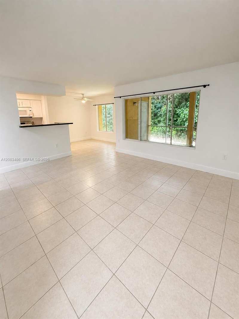 2642 NW 33rd St # 1904, Oakland Park FL 33309