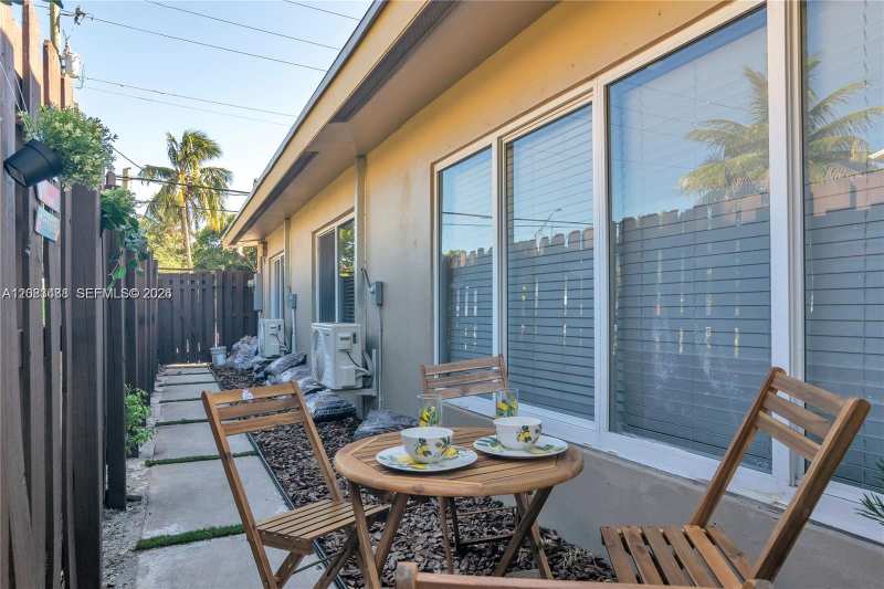 515 SW 12th St # 2, Fort Lauderdale FL 33315