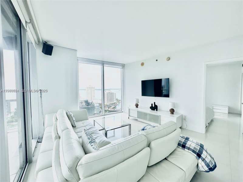 495 Brickell Ave # 2702, Miami FL 33131