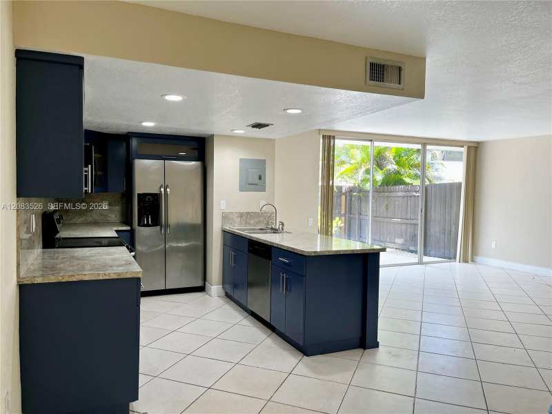 7015 SW 111th Pl, Miami FL 33173