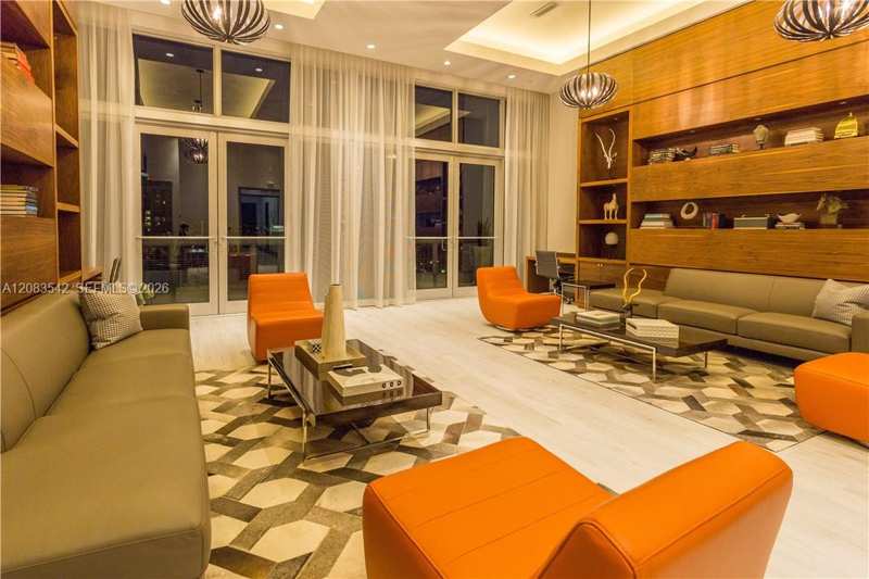 117 SW 10th Street # 2005, Miami FL 33130