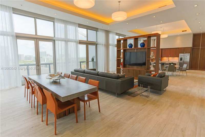 117 SW 10th Street # 2005, Miami FL 33130