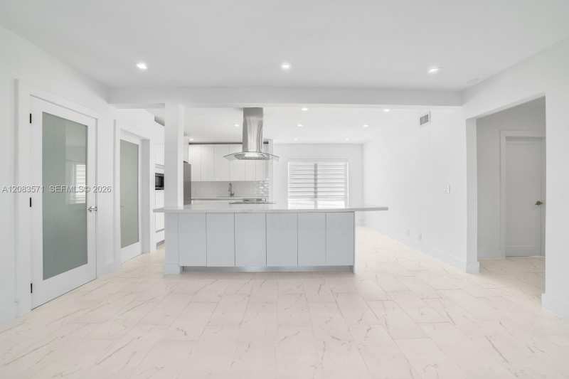 3909 Garden Ave # 4, Miami Beach FL 33140