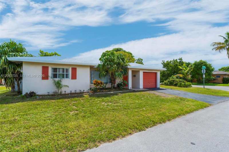 7108 NW 76th Ct, Tamarac FL 33321