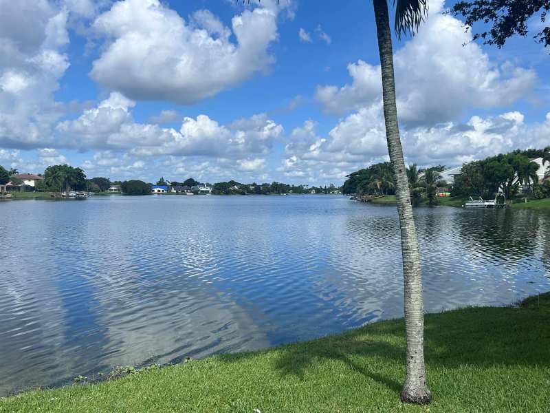 12155 Sunset Point Circle, Wellington FL 33414