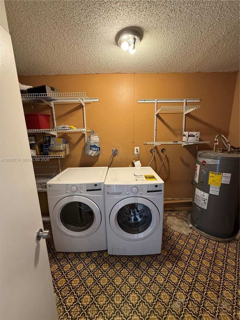 1809 NW 58th Ave # 18, Lauderhill FL 33313