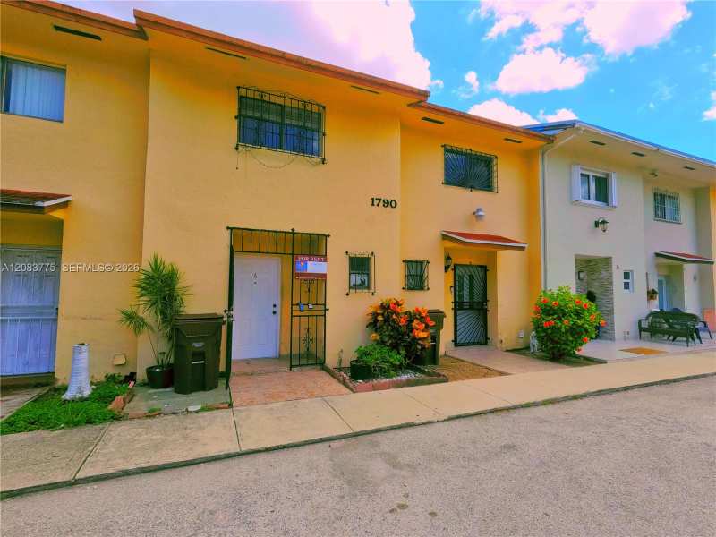 1790 W 58th St # 6, Hialeah FL 33012
