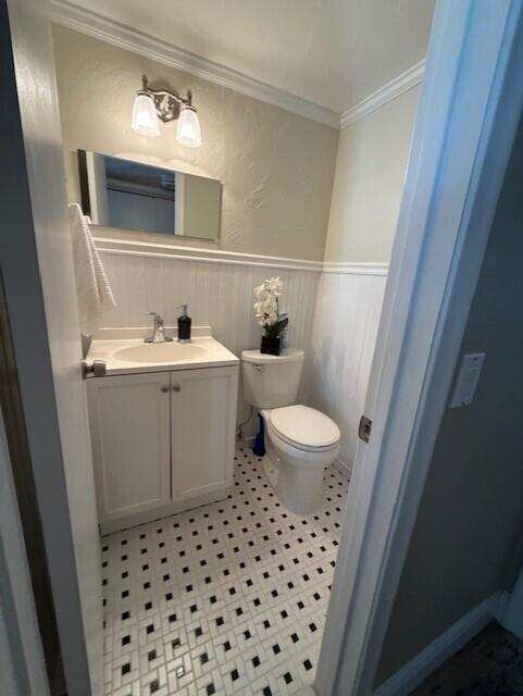 140 Salisbury F, West Palm Beach FL 33417