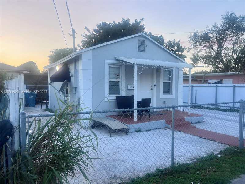 5714 NW 21th ave., Miami FL 33142