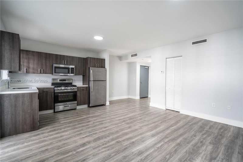 331 85th St # 10, Miami Beach FL 33141