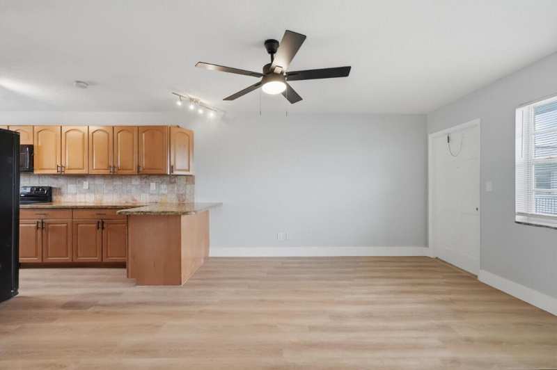 6191 SW 37TH Street # 210, Davie FL 33314