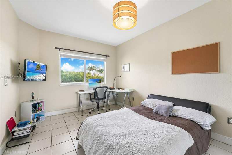 10710 NW 66th St # 313, Doral FL 33178