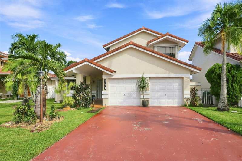 18209 NW 61st Ct, Hialeah FL 33015
