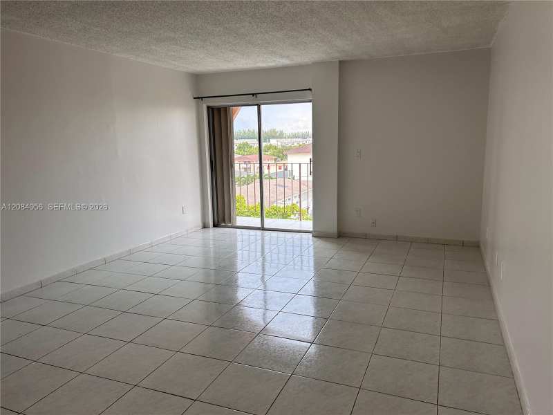 460 E 23rd St # 410, Hialeah FL 33013
