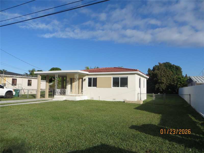 7435 SW 22nd St, Miami FL 33155