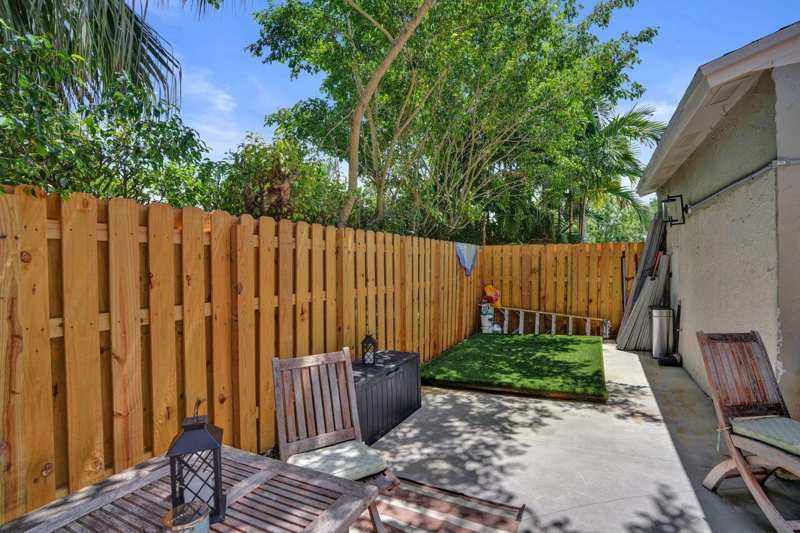 734 NW 132nd Terrace, Plantation FL 33325