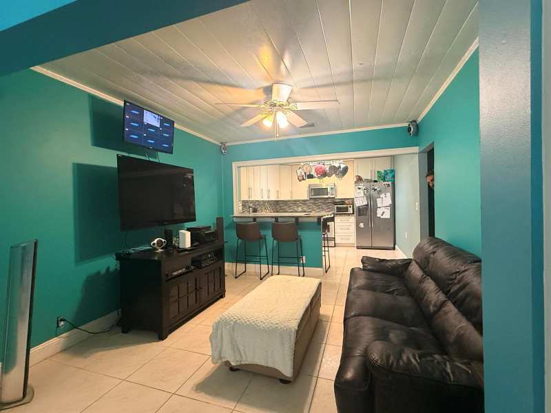 520 NW 7TH Street, Boynton Beach FL 33426