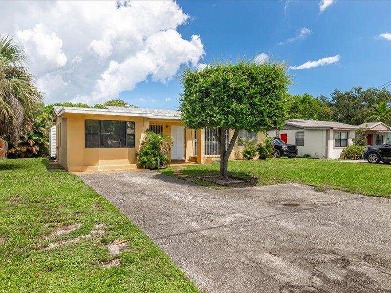 91 NE 6TH Court, Deerfield Beach FL 33441