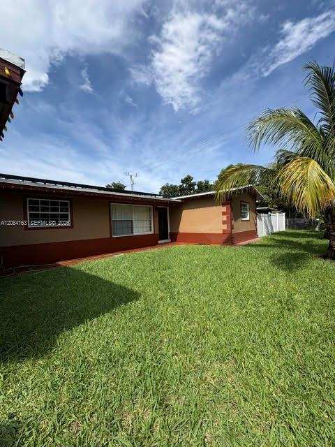 441 NE 43rd St, Deerfield Beach FL 33064