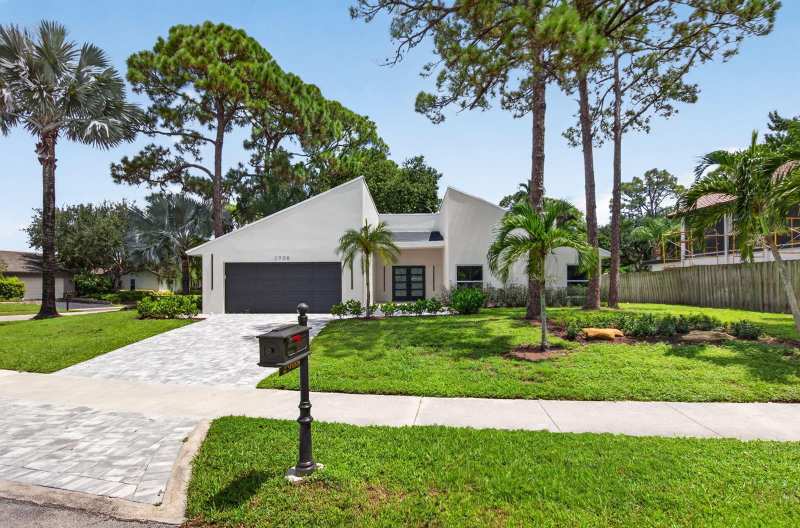 2908 NW 24th Way, Boca Raton FL 33431