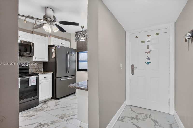 1502 Whitehall Dr # 305, Davie FL 33324