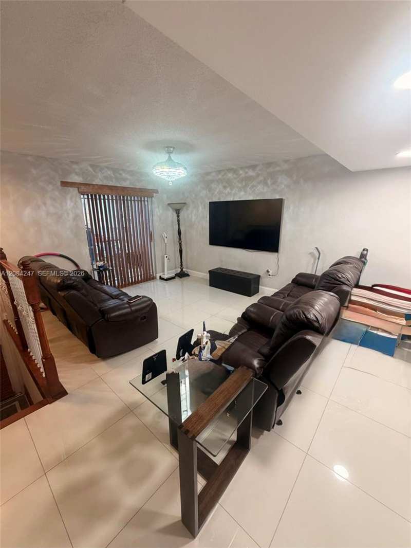 4417 W 11th Ave # 43, Hialeah FL 33012
