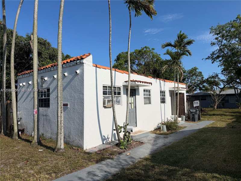 2212 Grant St # 2, Hollywood FL 33020