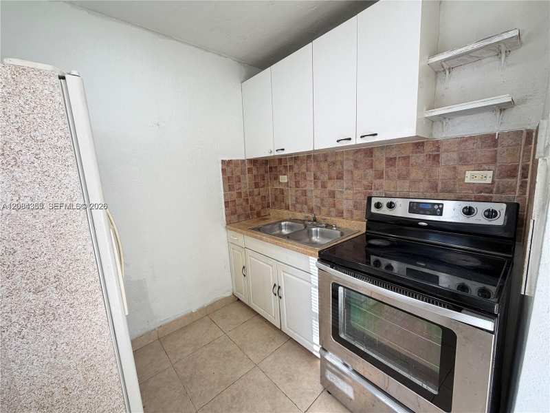 2212 Grant St # 2, Hollywood FL 33020