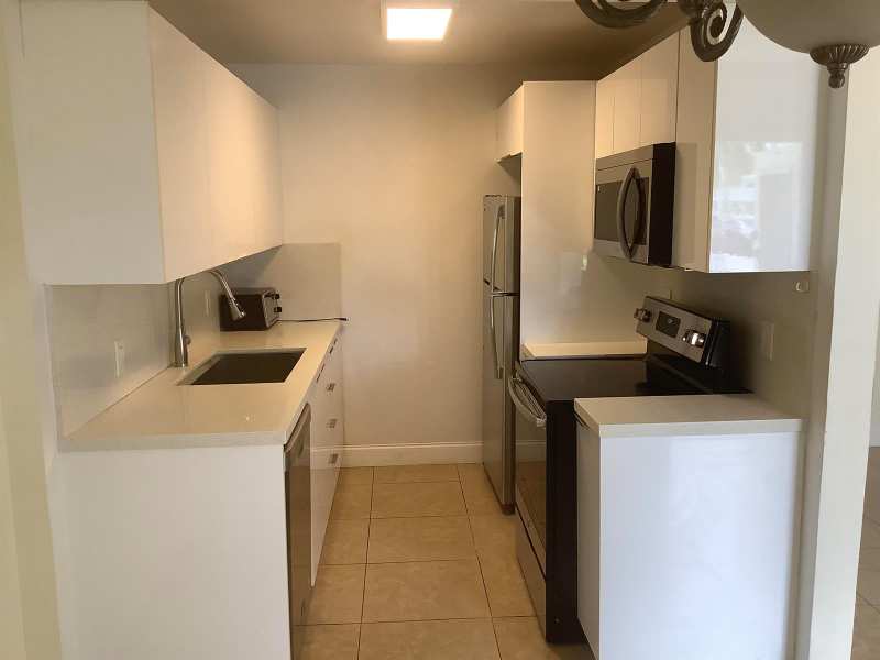 1045 EXETER C # 1045, Boca Raton FL 33434