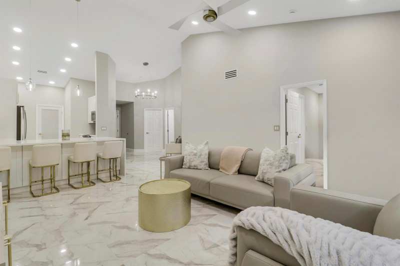 1143 Duncan Circle # 202, Palm Beach Gardens FL 33418